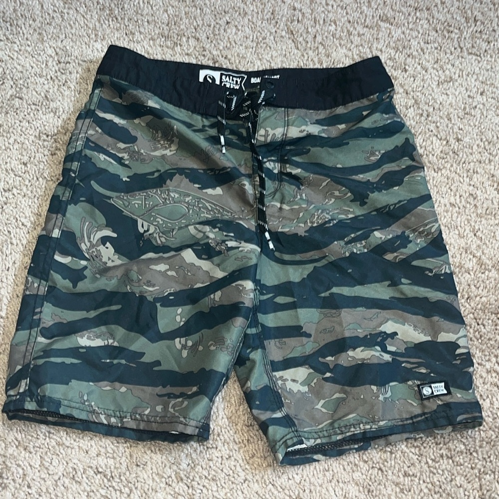 Salty Crew boys board shorts size 25